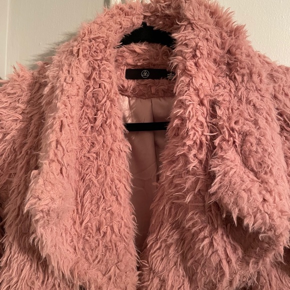 Fuzzy pink duster coat - Picture 3 of 4